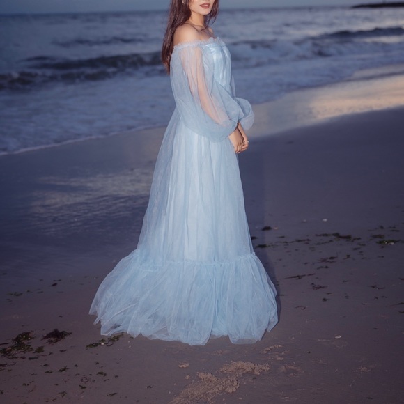 Light blue - Picture 2 of 5